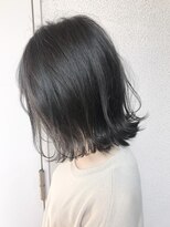 オーティティ(O-TETE)&nbsp;O-tete ダークグレージュ外はねボブスタイル