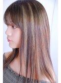 ハイライトベージュ