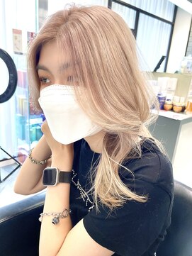 リリー(Lilley) 【Lilley 稲永麻衣】韓国ヘア＋ハイトーン