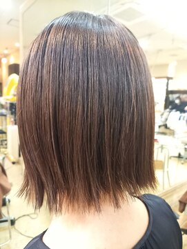 シャンプーボーイ 軽めの切りっぱなし