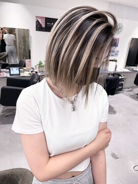 キング 枚方店(K!ng) 【枚方、高槻、梅田】ホワイトハイライト