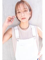 レゴ(REGO)&nbsp;グレージュカラーシルキーべージュ、デザインカラー斜めバング