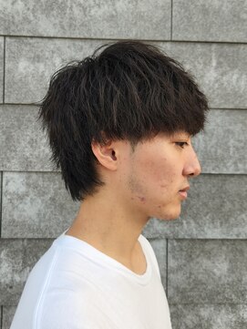 ニアウ 伊勢崎連取店(Niau) 刈り上げマッシュショートウルフ波巻きツイストスパイラルパーマ