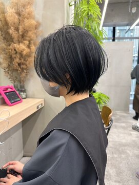 ギークス(GEEKS) 【GEEKS渋谷】クールショート/20代30代40代/グレージュ/透明感