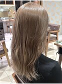 ロイヤルミルクティーベージュ ハイトーン