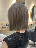 ヒビヲ(HIBIO) ワンブリーチダブルカラータッセルボブ切りっぱなしボブレイヤー