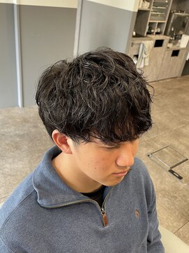 ノイセル 西本町(Noisyle) フェザーパーマスパイキーショートブルーブラックサーフカールｙ