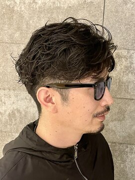 ニアウ 伊勢崎連取店(Niau) フェザーパーマシャドウパーマセンターパート