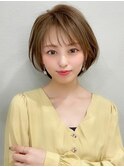 耳かけショートボブ/30代/40代/50代/くすみベージュ