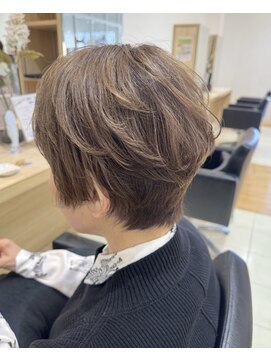 明るめ白髪ぼかし/楽ちんショート