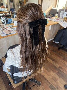 アグー(Aguu) ハーフアップアレンジ