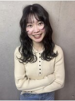 ブルーメ(Blume...)&nbsp;ウェーブ巻き/ミディアムヘア/透明感カラー