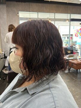 スタイルエイチ(Style‐H) 切りっぱなしボブ×ゆるふわウェーブ