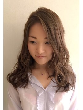 ロンド 銀座(Lond) 2017年夏☆ベージュカラーが可愛いロングヘアー 担当本田奈穂美