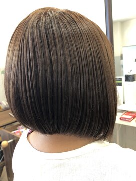 ヌーボヘアー(Nubo Hair) 収まり抜群!前下がりボブ