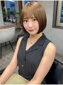 顎下ラインボブ　暗髪　ストレートヘア