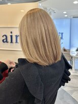 エアー 青山(AIR) ミルクティーベージュハイトーンカラーミディアムボブ
