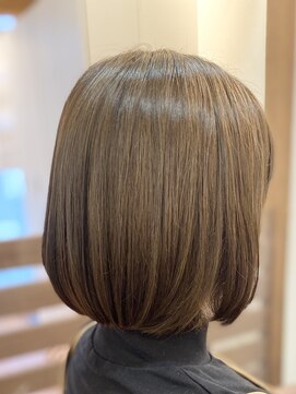 フリージア(freesia) 30代40代50代/大人ボブ/艶髪スタイル