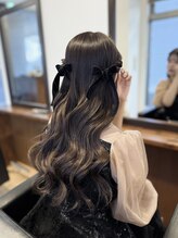 アヴェイル ヒロオ(a'vail Hiroo) モテ髪ハーフツインヘアアレンジ