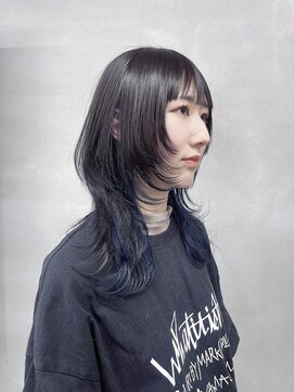 イロハ(IROHA) ロングウルフレイヤー × ネイビーブルーインナー