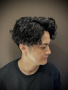 ヒロギンザ 六本木店(HIRO GINZA) スパイラルパーマ　センターパート