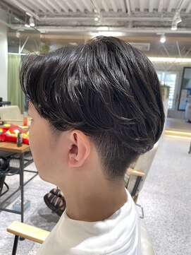 ゼストララ(ZEST Lara) 【YUICHI】毛流れパーマ【吉祥寺】