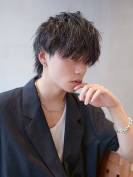 ニコ トウキョウ ロジック(nico TOKYO Logic) 波巻きパーマセンターパートスパイラルパーマツイストパーマ韓国