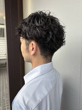 ワンバイワンコレクティブ(onexone collective) メンズパーマ