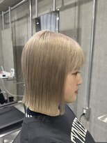 ラック(LUCK)&nbsp;ホワイトベージュ/船橋/くすみベージュ/細めハイライト