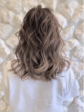 アーサス ヘアー デザイン 長野駅前店(Ursus hair Design by HEADLIGHT) #長野駅前#ハイライト#コントラストハイライトバレイヤージュ