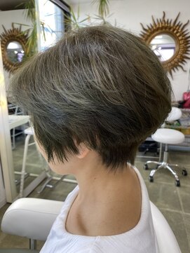 ヘアーハーツ(Hair Hearts) すっきり丸みショート/くびれショート