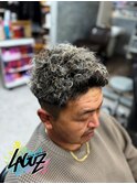 シルバークラッシュ・フェードパーマ　茅ケ崎