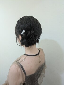 横濱ハイカラ美容院(haikara美容院) 列席・お呼ばれヘア ゆるふわサイドシニョン