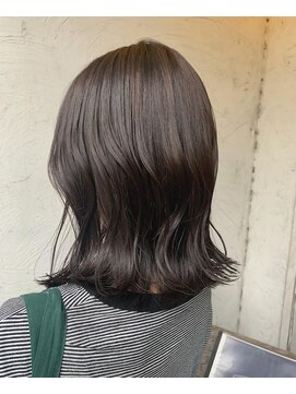 ロイジー(roijir) 【roijir 表参道】外ハネ☆ラベンダーグレージュ