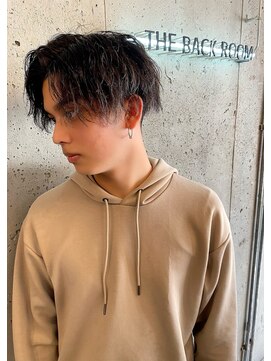 ラグシス ザ バックルーム(LUXIS THE BACK ROOM) ツイストスパイラル×センターパート【立川/メンズ】