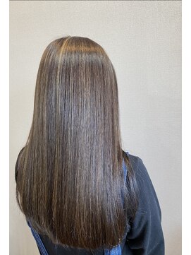 イヴ(y.ve) ナチュラルハイライトベージュ