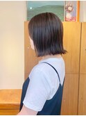 切りっぱなしボブ/艶髪/暗髪/グレージュ/Aujua/