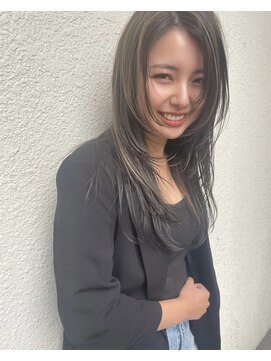 ムード(MOOD.) 顔周りロングウルフレイヤー