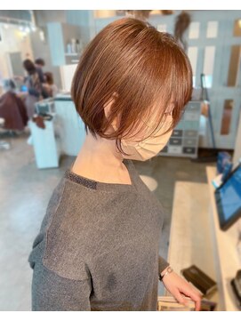 アトリエ エス atelier es HAIRDESIGN 透明感/大人可愛い/ショートヘア/抜け感/レイヤーカット/夏ヘア