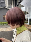 ピンクベージュ