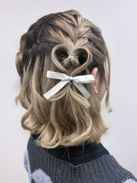 アールエーサロンモノクロ 秋葉原(RA SALON モノクロ) ハートハーフツイン