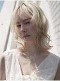 イメチェン外ハネボブワイドバングホワイトブロンド韓国