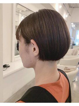 キミドリ(KIMIDORI) 耳かけ小顔ミニボブ【KIMIDORIスタッフ募集中】