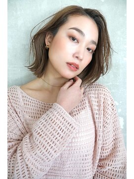 アズグロウ エクラ(AS GROW 'eclat) 無造作ミディ