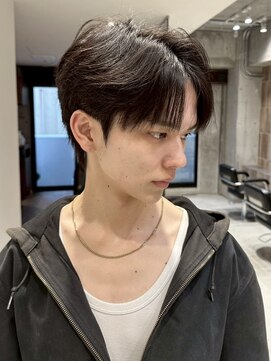 ファルベ(Farbe) 刈り上げセンターパートリバースセンターパートニュアンスパーマ