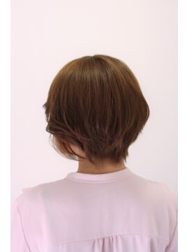 アフロディーテ(hair make aphrodite) スイングショートボブ