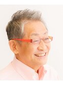 メリハリの利いたショートで いつもの七三分けがおしゃれに