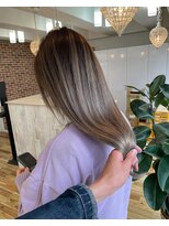 タオ 河原町(Tao) "ツヤツヤストレートバレイヤージュ"