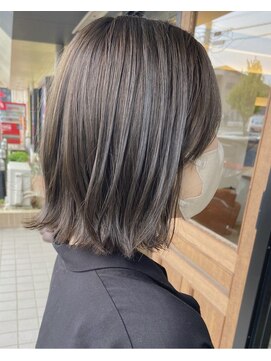 グランウェイ(GRUNWAY) 外ハネスタイル