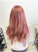 ピンクベージュ